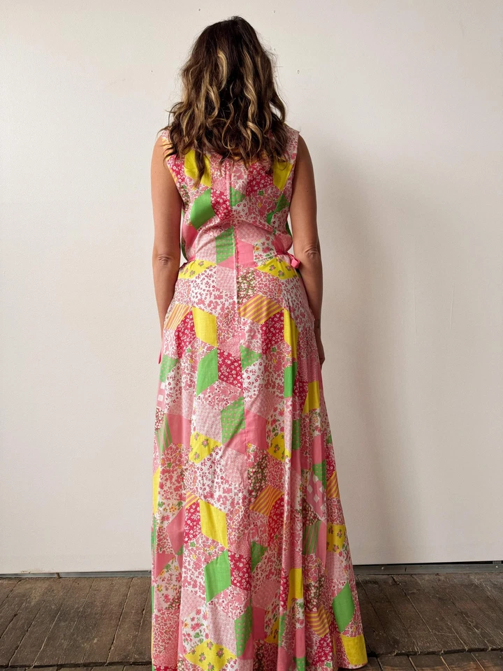 Maxi Vestido Ruth Chagnon Años 60 Estampado Patchwork Corbata Lateral (M) Foto 4 de 4
