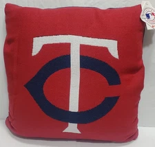 Minnesota Twins Invert Woven 20" x 20" Pillow - MLB