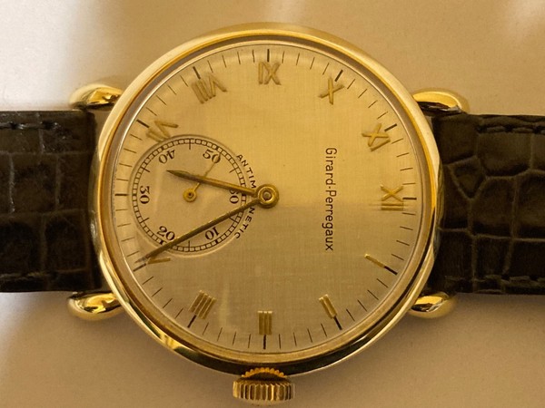 Orologio meccanico svizzero a carica manuale Girard Perregaux d'epoca