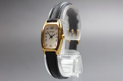 Vintage 2001 Seiko Noie 4N21-5480 Gold Tonneau Quartz Womens Watch