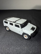 Maisto Hummer H2, White 1:64 Scale Diecast 4 Door SUV Truck, Very Good Condition