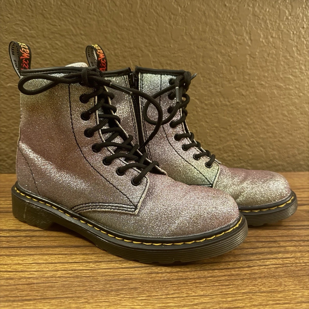 Bottines Dr. Martens 1460 J Filles – Cuir Métallisé Argenté, Taille US 12 (occasion Très Bon état)