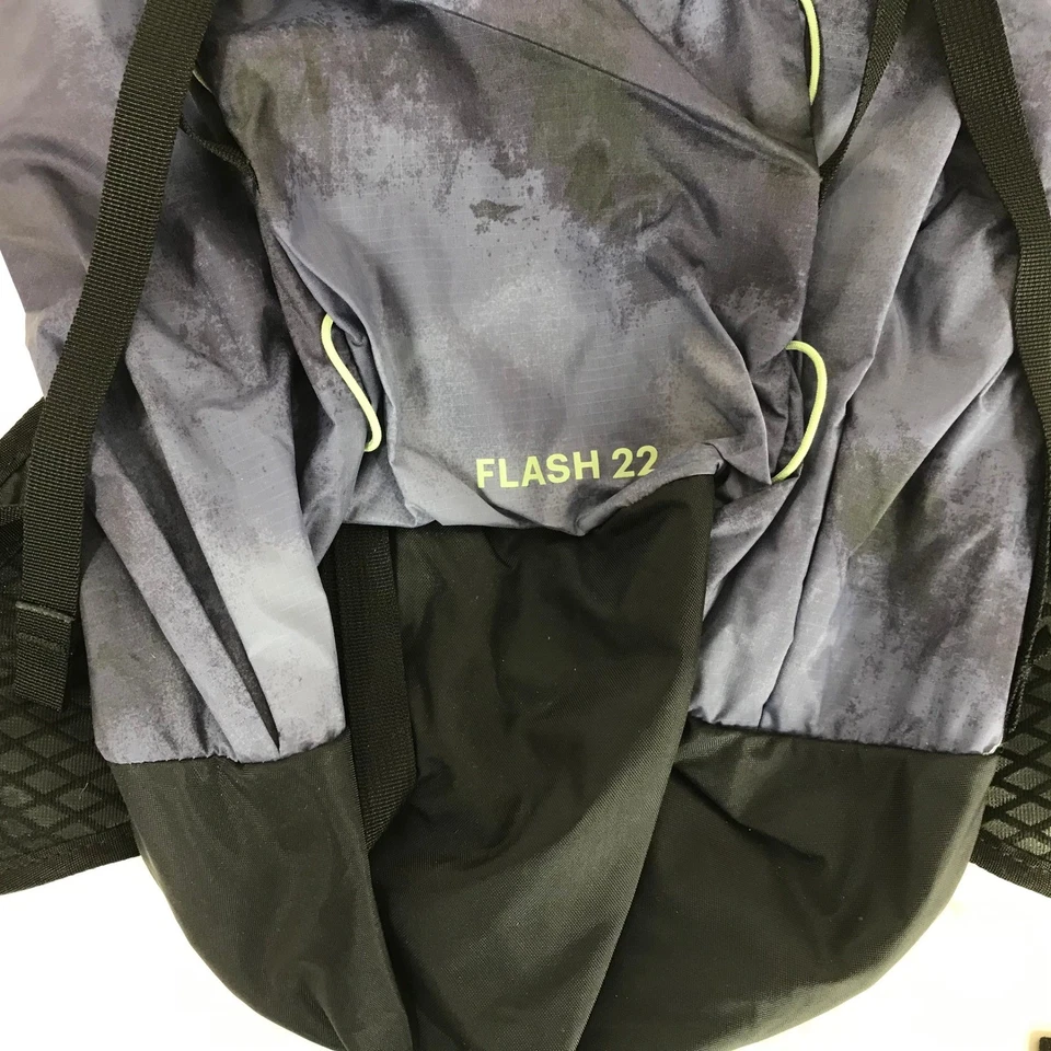 REI Coop Flash 22 Pack Backpack Blue Tie Dye Lightweight Daypack Hiking Travel - Image 3 of 4