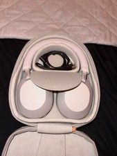 Used Sony XM5 headphones