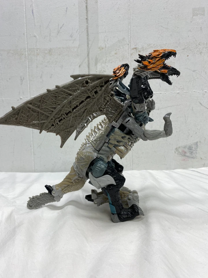 Экшн-фигурка Transformers The Last Knight Dragonstorm Leader Class Premier - Изображение 2 из 4