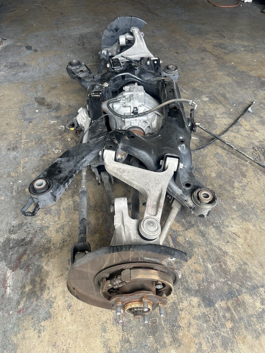 11-13 Infiniti M56 M37 Q70 Rear Subframe Suspension Crossmember 4
