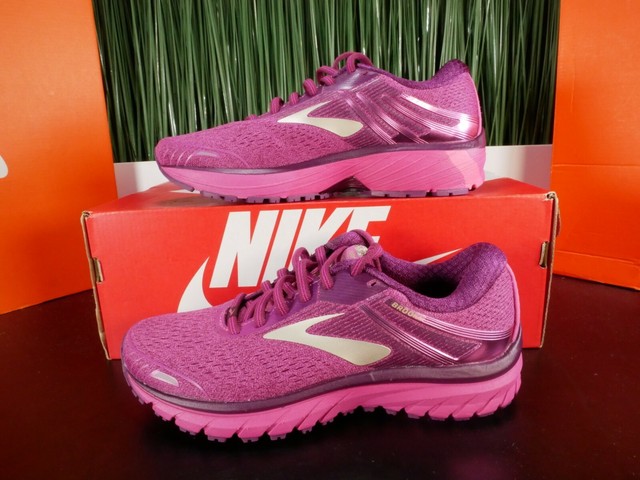 brooks running shorts