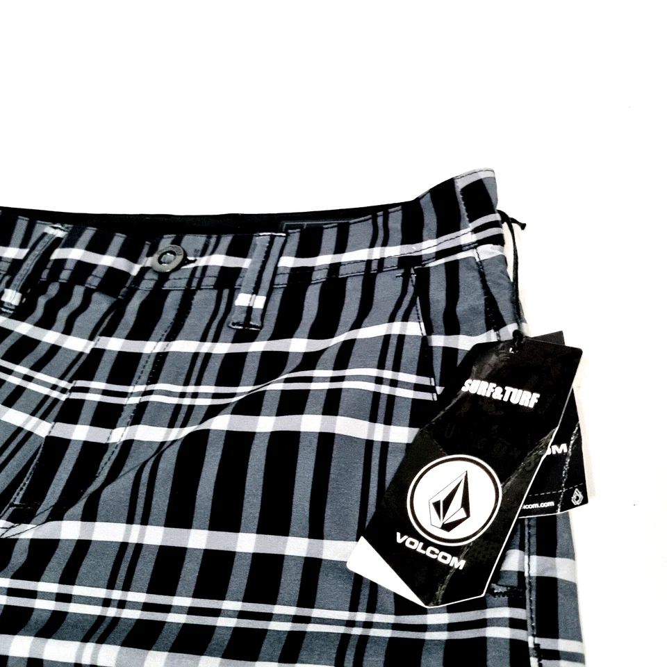Volcom Shorts Static DL Surf N Turf Grey Black Grey White Striped Men Size 28 - Image 2 of 4