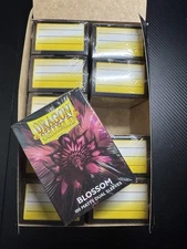 Dragon Shield Blossom Dual Matte Display - 10 Boxes Of 100 Protective Sleeves