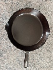Vintage GRISWOLD Cast Iron Skillet No 9 Small Logo
