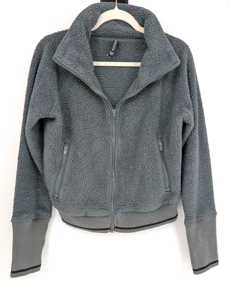 Athleta Tugga Sherpa Fleece Crop Jacket Bali Green Athleisure Outdoor Size Small - Image 4 of 4