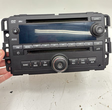 2010 - 2012 Chevrolet Traverse Buick Enclave Am Fm Radio Cd Player Gm 20940022