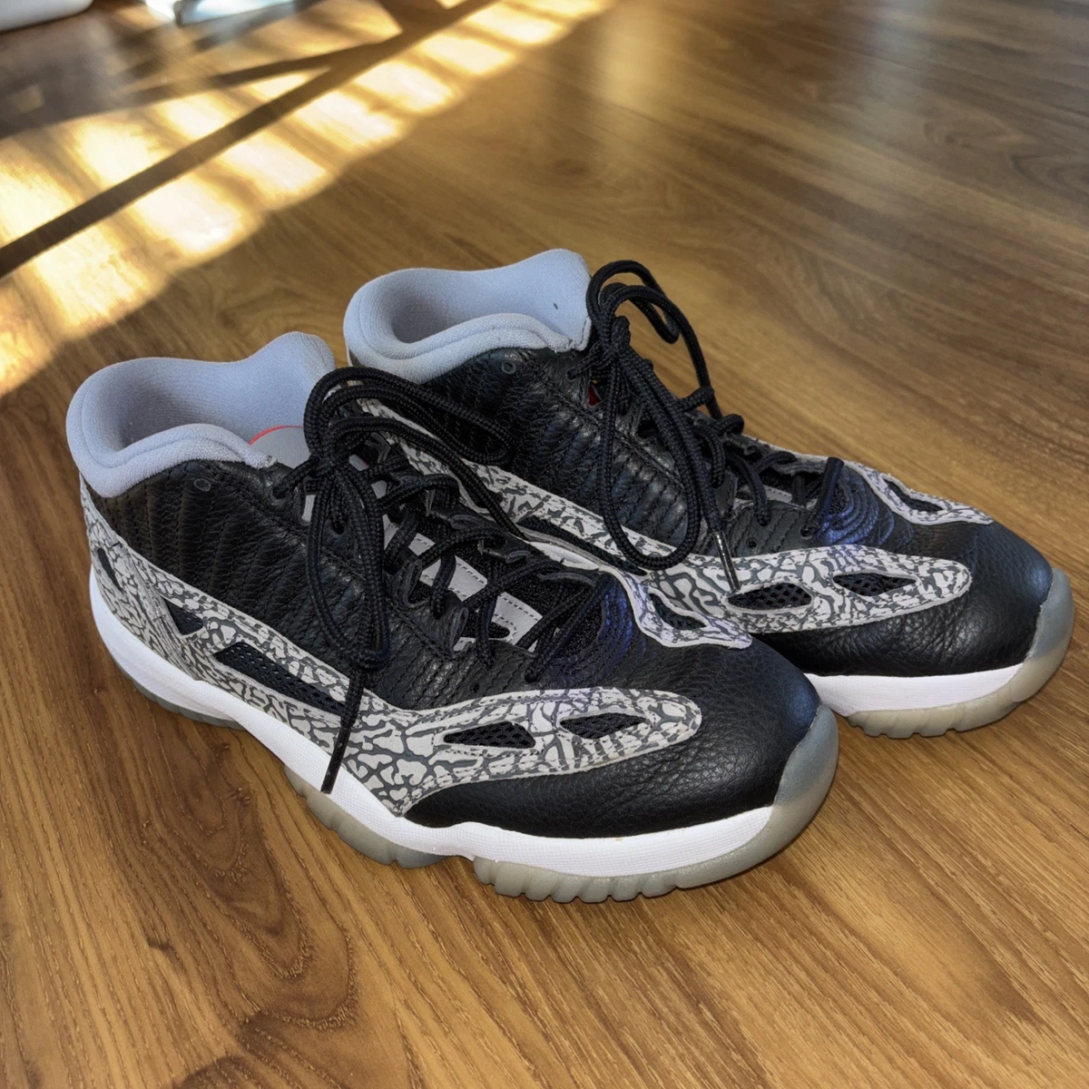Preços baixos em Jordan 11 Retro Low IE | eBay