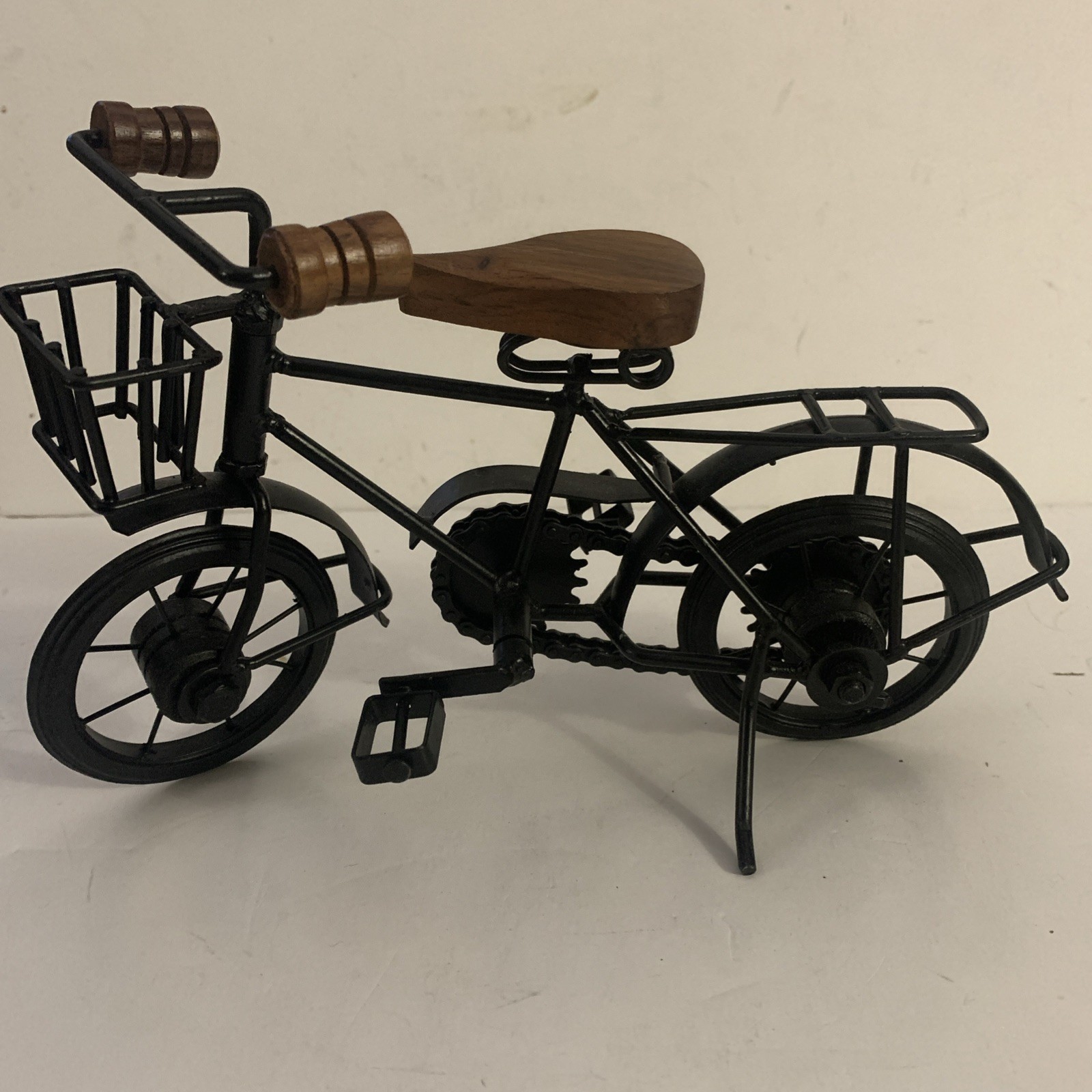 Model 10" Long Working Chain Wood Seat Bike Shelf Sitter Dec