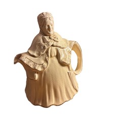 Vintage  Little Old Lady Teapot. beige and gold.