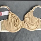 Foto 6 di 8
