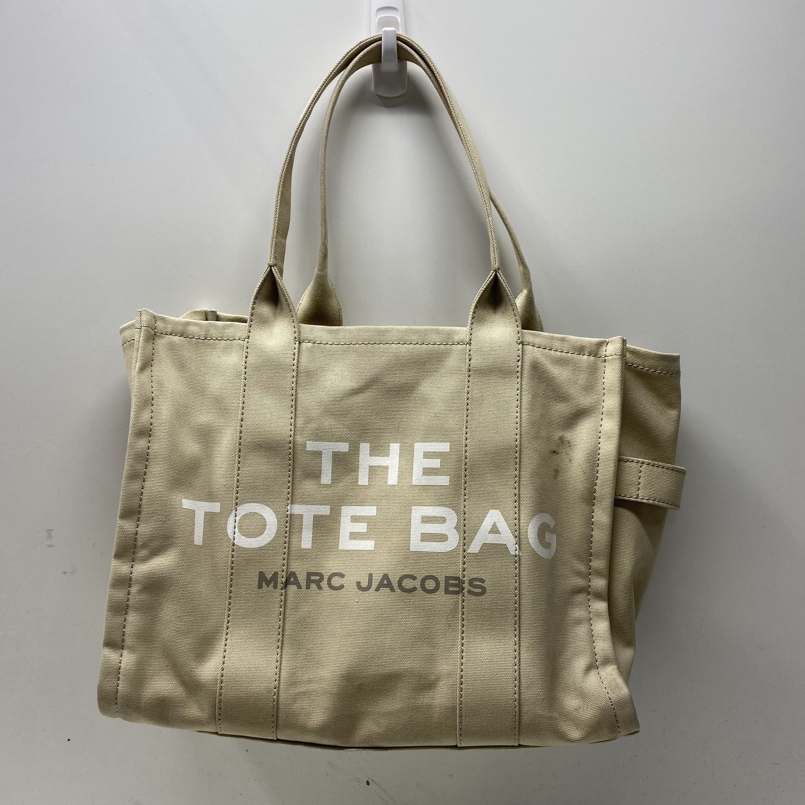 Marc Jacobs Beige Solid Canvas Zipper Medium The … - image 1