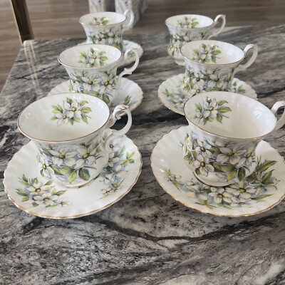ROYAL ALBERT 3er Set Teetassen & 5 Untertassen PACIFIC DOGWOOD England Beschreibung lesen