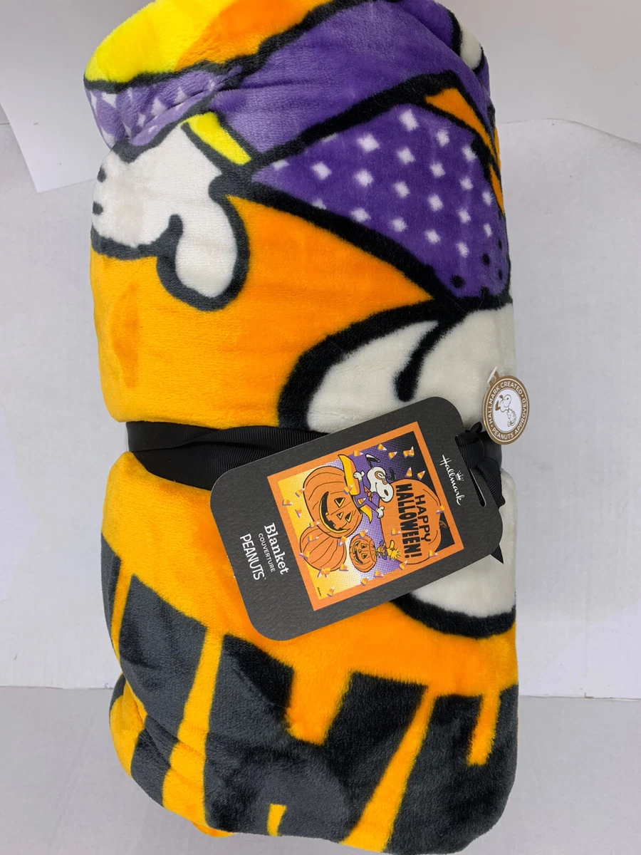Hallmark snoopy online blanket