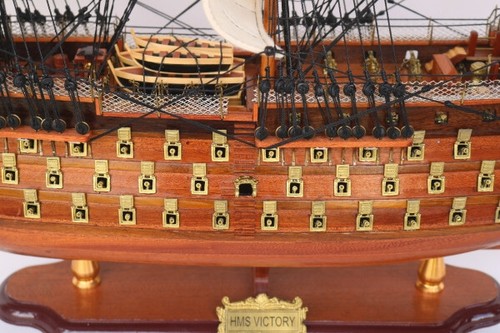 GALEONE H.M.S. VICTORY VELIERO MODELLINO in LEGNO 75 Cm. VASCELLO GIà MONTATO ! - Foto 6 di 10