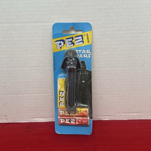Vintage Darth Vader PEZ Candy Dispenser Star Wars 1996 on Blue Card NEW In Pkg. - Picture 1 of 3