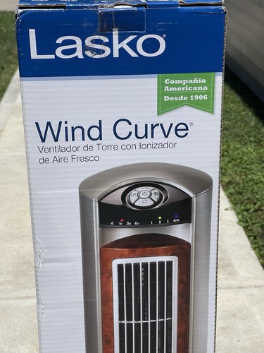 Ventilador de torre curva de viento Lasko 2554 con control remoto e ionizador de aire fresco - Imagen 3 de 7