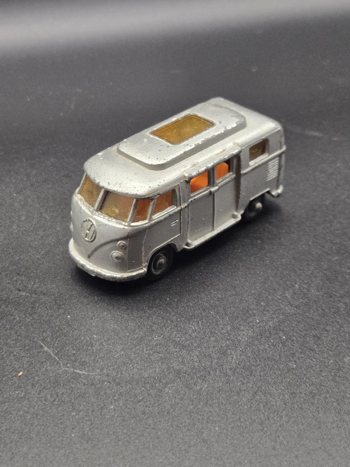 Matchbox Lesney Volkswagen Camper No. 34 USADO em bom estado para a idade - Imagem 3 de 4
