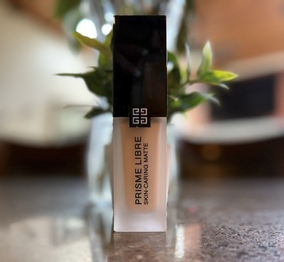 Givenchy Prisme Libre Skin-Caring Matte Foundation 2-W110