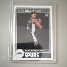 Panini 2023-24 NBA Hoops Hoops Tribute Victor Wembanyama Rookie Card #298 Spurs