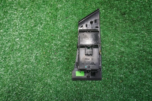 2010 BUICK LACROSSE DRIVER Window Switch OEM 20830824 - Picture 2 of 4