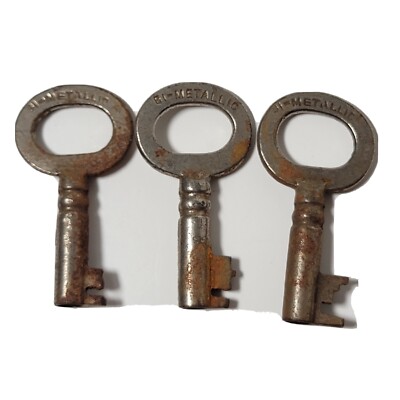 3 Small Vtg Bi-Metallic Open Barrel Antique Skeleton Keys In A Variety Of Cuts F