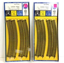 AHM 4 Pieces Curved Track HO Line #25604 per Package Lot 2 New in Package b