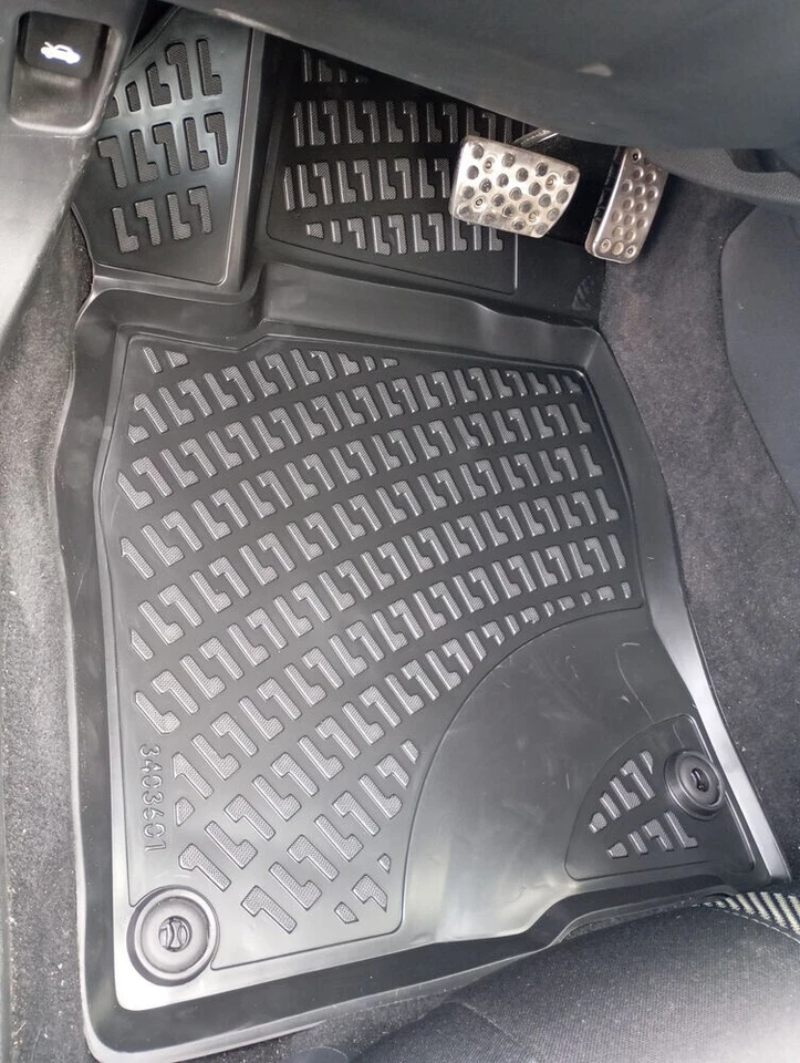 Alfombrillas forro para Honda Civic Hatcback (2016-2021) impermeables moldeadas en 4D 4 un. Foto 2 de 4