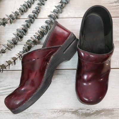 dansko maroon clogs