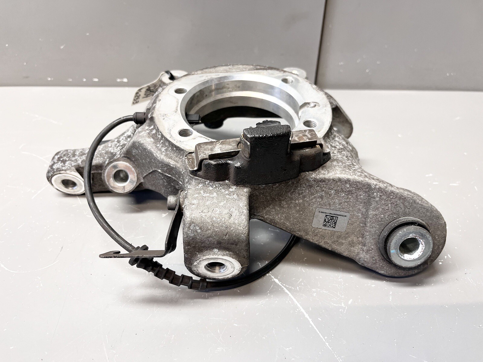 ⭐️2014-2020 MASERATI QUATTROPORTE GHIBLI AWD REAR LEFT SPINDLE KNUCKLE HUB OEM