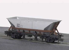 Peco NR-300 - N Gauge MGR HOP-AB Coal Hopper, Brown Cradle -Plus T48 Postage
