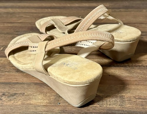 Sandalias de Colección Alfani Beige Step Flex Correa en T Talla 9 - Imagen 5 de 12