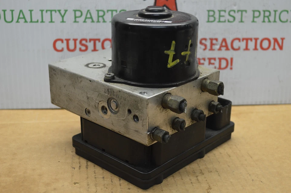 Nissan Pathfinder 2005-2007 ABS 47660ZP00A módulo 21-13D4 Foto 4 de 4