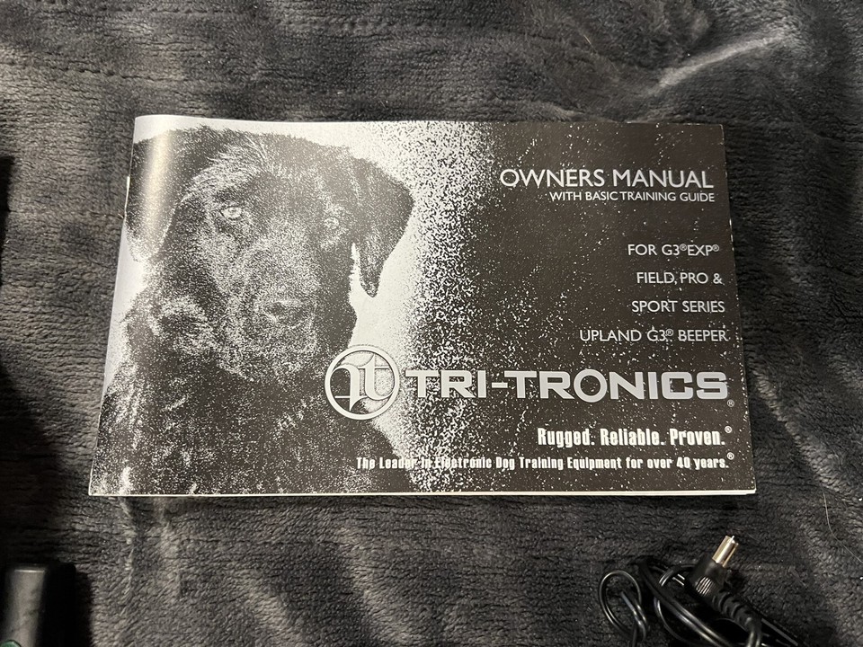 TRITRONICS SPORTS BASIC G3 TRANSMITTER AND COLLAR CHARGER POWER