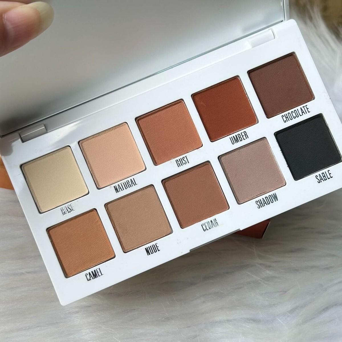 New Kylie Jenner The Classic Matte Palette 10 colors Full size 10