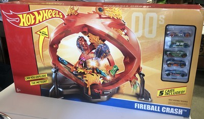 hot wheels throwback fireball crash playset