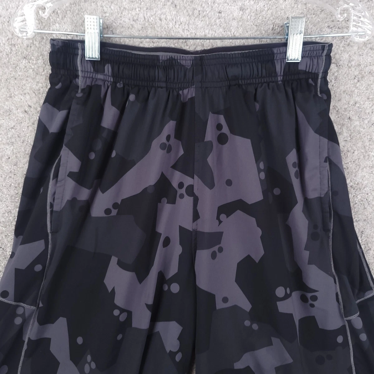 Under Armour Shorts Men Small Black Green Gray Athletic Heatgear