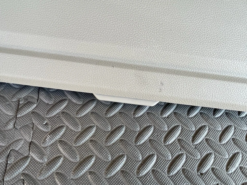 Guantera superior para pasajeros RAM 1500 2500 3500 2013-2018 puerta MJV3 Foto 4 de 4