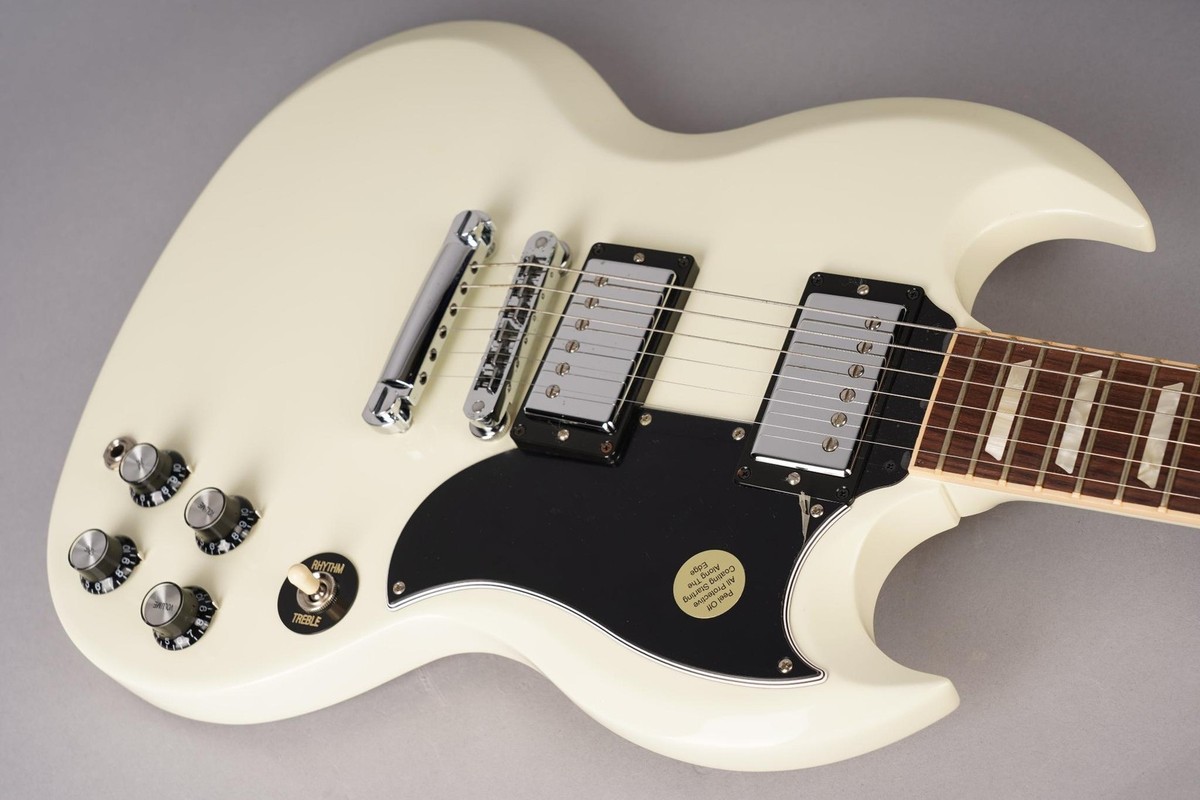ギター GIBSON SG STANDARD 2013 CLASSIC WHITE Gibson SG Standard - Classic White | Sweetwater