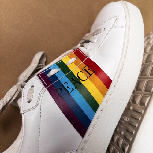 Valentino Garavani Rainbow Men's Size 37.5 7 Rockstud Sneakers Peace Love White - Picture 15 of 21