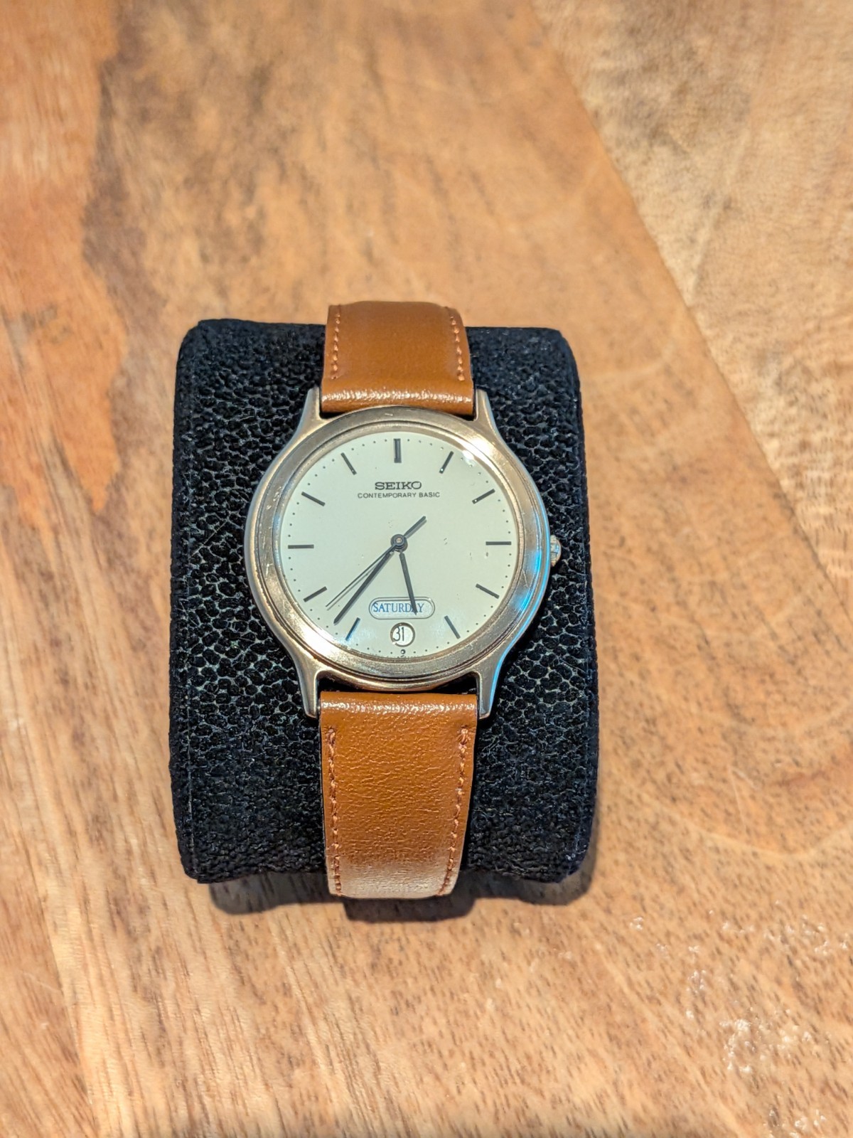 SEIKO Contemporary  Basic split daydate watch - image 1