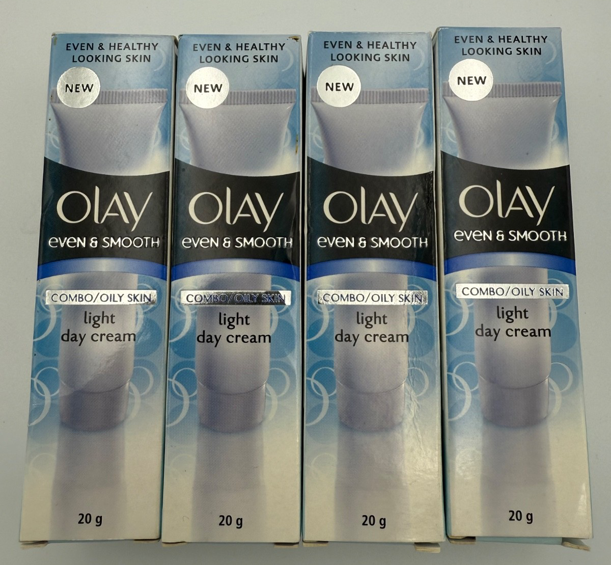 4 X OLAY Even & Smooth Light Day Skin Cream Combo / Oily Skin 20g Per Tube