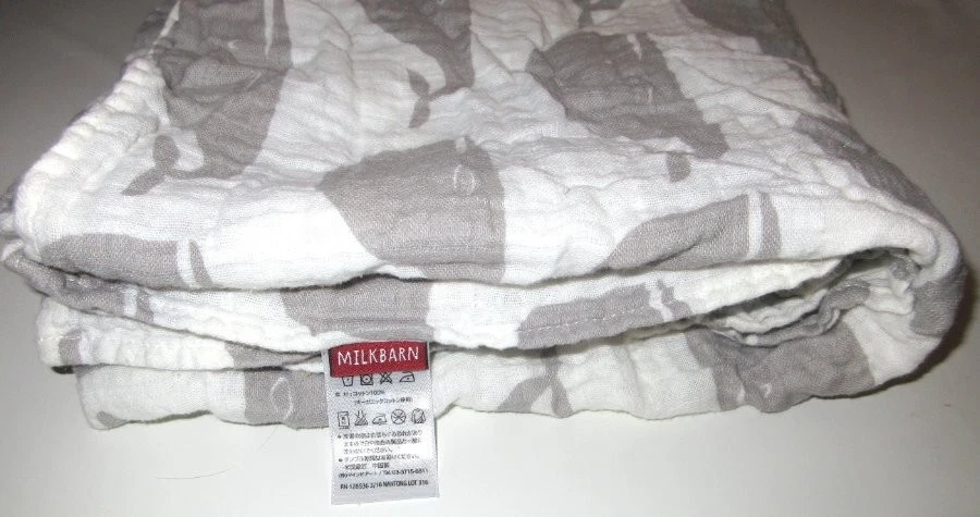 Milkbarn婴儿毯灰色白色鲸鱼薄纱襁褓Lovey 47x47有机棉 — 第 2/4 张图片