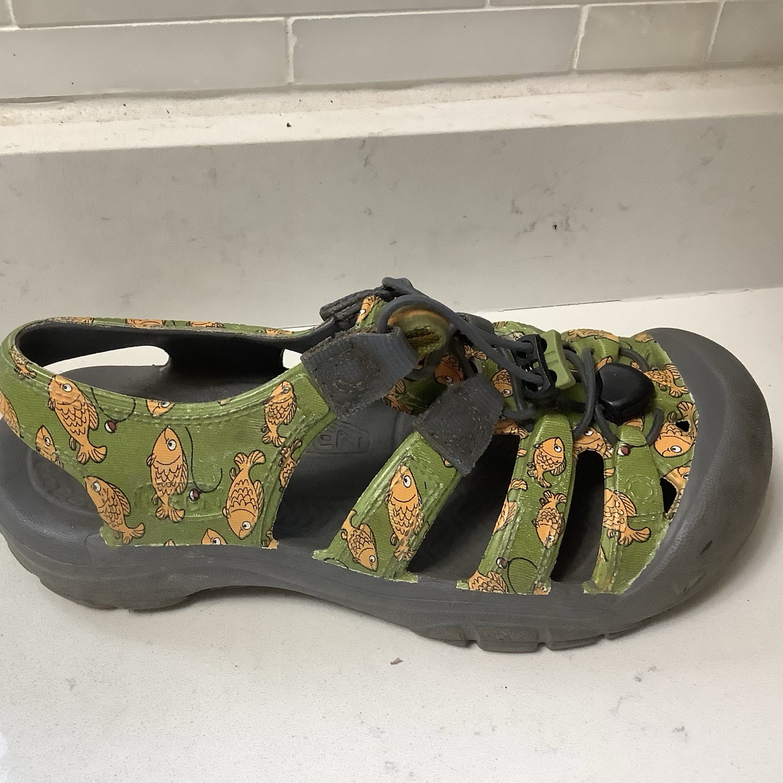 KEEN Newport H2 Sandali impermeabili da pesca in gomma verde gioco giovanile taglia 3 usati in ottime condizioni!