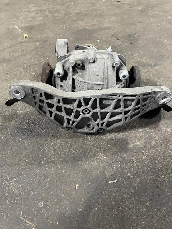 2007 奥迪 A4 3.2L A/T AWD 后部不同载体组件 原始设备制造商 + — 第 4/4 张图片